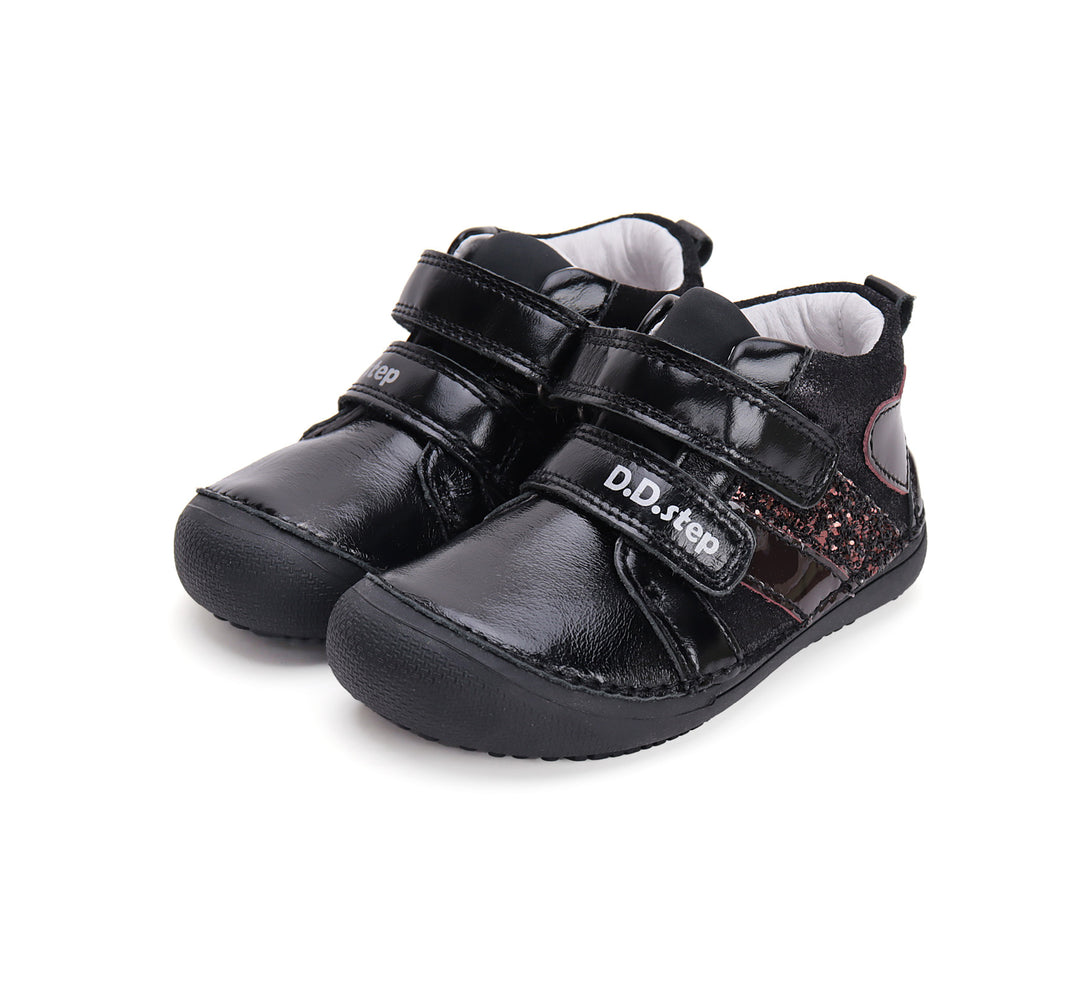 BOTINES NEGROS CORAZÓN