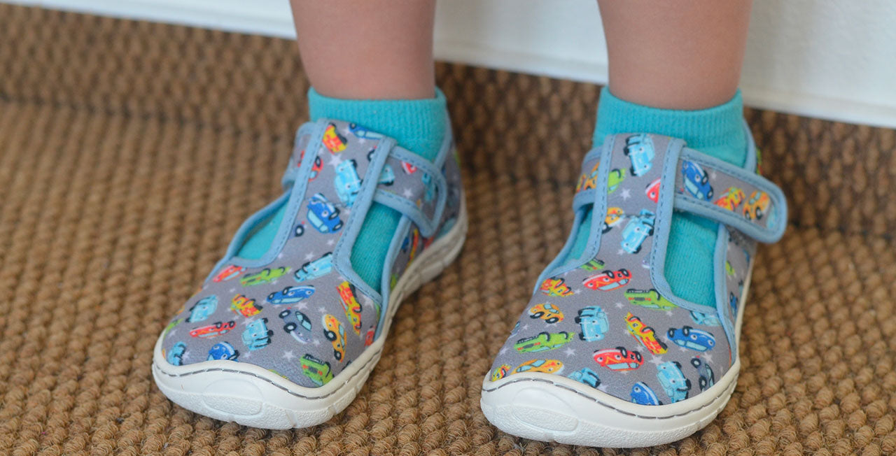 ZAPATILLAS TEXTILES COCHES