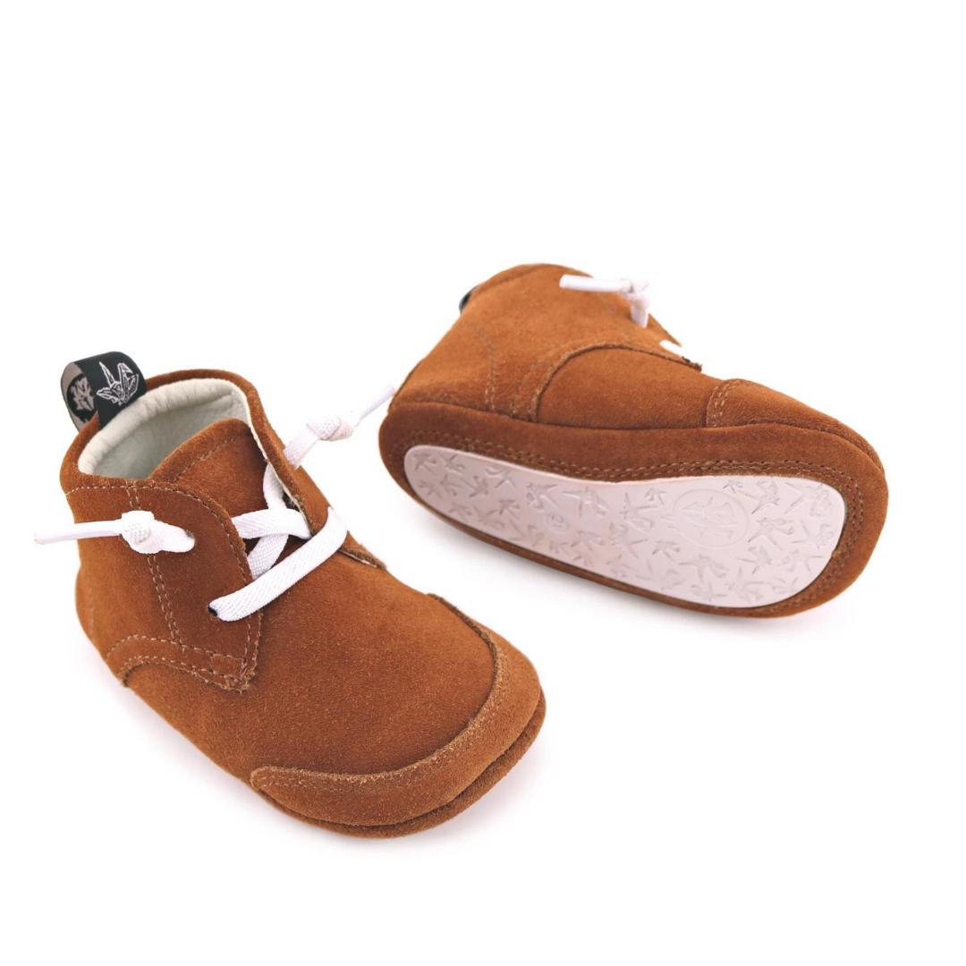 CHESTNUT LACE UP
