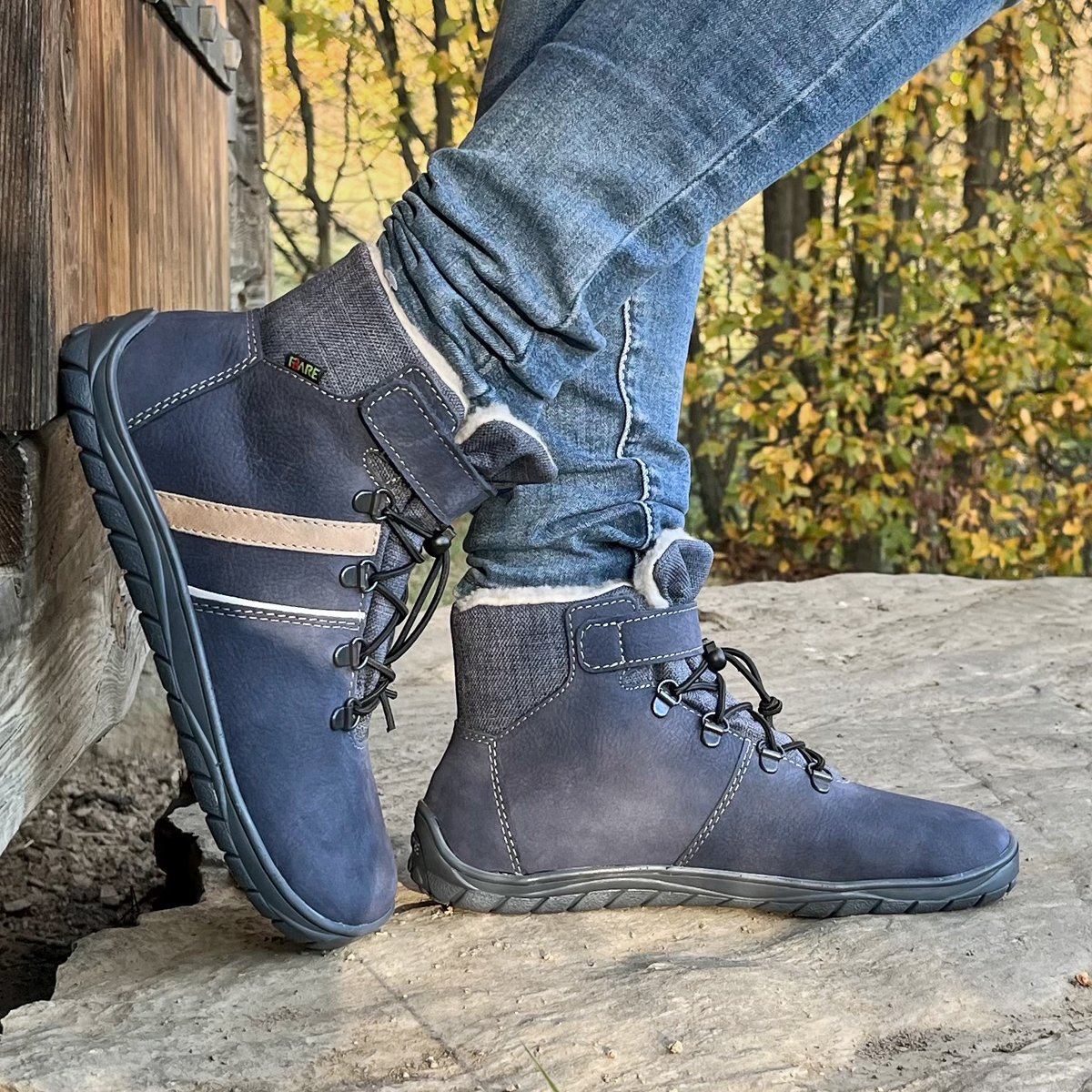 BOTAS IMPERMEABLES DE INVIERNO AZUL Y BEIGE